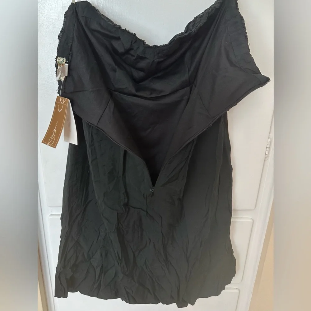 Francesca’s  Black Strapless Dress LBD- NWT - Picture 3 of 5